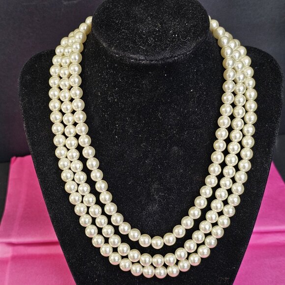 Vintage Faux Pearl Triple Strand Necklace With Ornate Gold Tone Clasp Choker - Picture 3 of 10